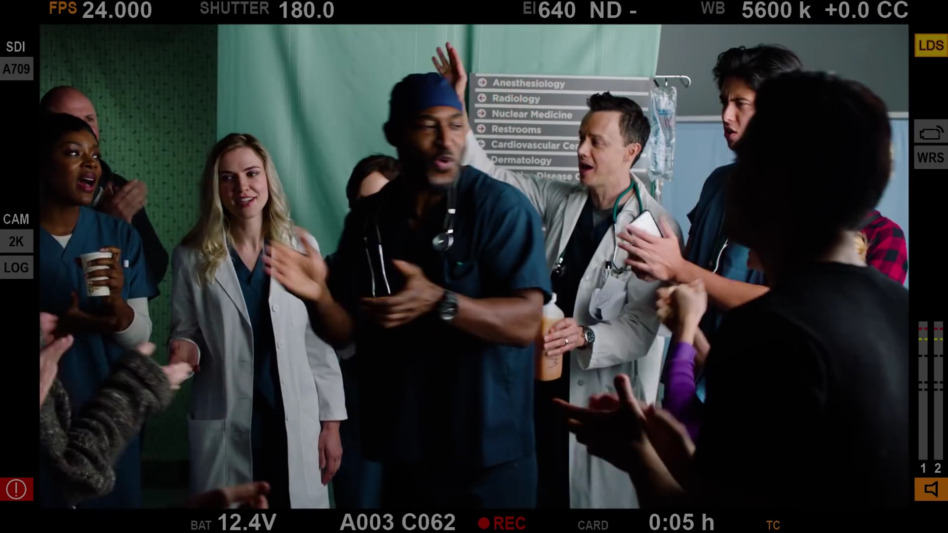 VampireDiariesWorld-dot-NL_HospitalShow-trailer0748.jpg
