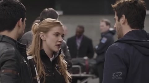 VampireDiariesWorld-dot-org_PrimevalNewWorldS01E01-1520.jpg VampireDiariesWorld-dot-org_PrimevalNewWorldS01E01-1520.jpg