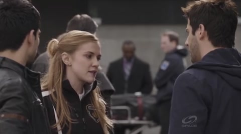 VampireDiariesWorld-dot-org_PrimevalNewWorldS01E01-1521.jpg
