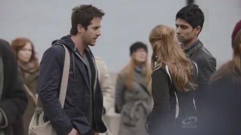 VampireDiariesWorld-dot-org_PrimevalNewWorldS01E01-1526.jpg