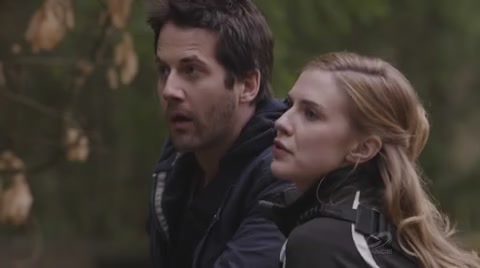 VampireDiariesWorld-dot-org_PrimevalNewWorldS01E01-2082.jpg