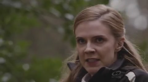 VampireDiariesWorld-dot-org_PrimevalNewWorldS01E01-2121.jpg