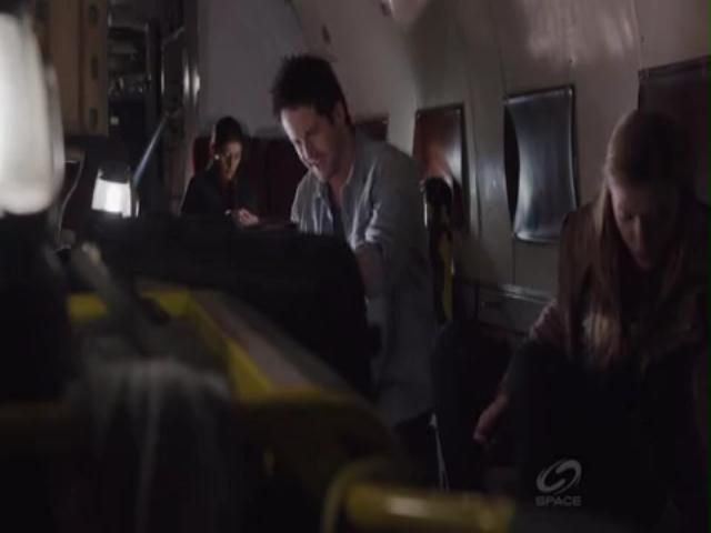 VampireDiariesWorld-dot-org_PrimevalNewWorldS01E03-0835.jpg
