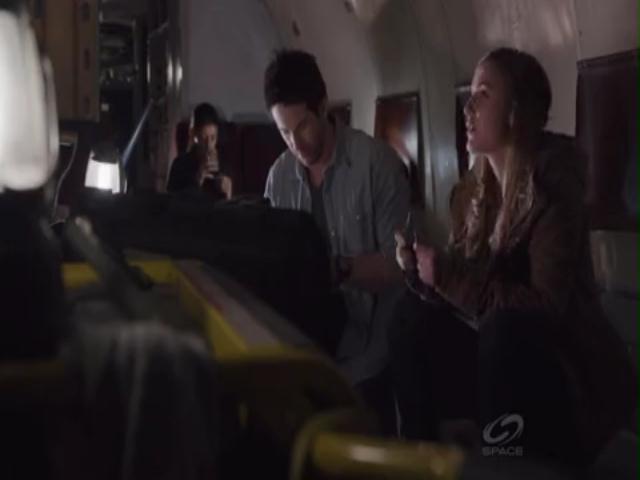 VampireDiariesWorld-dot-org_PrimevalNewWorldS01E03-0842.jpg