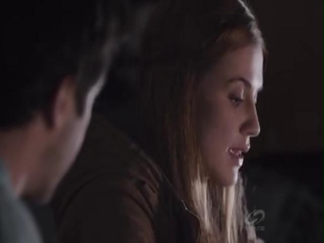 VampireDiariesWorld-dot-org_PrimevalNewWorldS01E03-0851.jpg