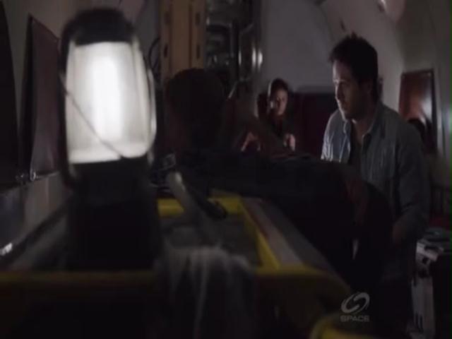 VampireDiariesWorld-dot-org_PrimevalNewWorldS01E03-0891.jpg