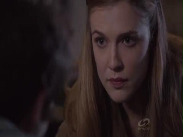 VampireDiariesWorld-dot-org_PrimevalNewWorldS01E03-1905.jpg