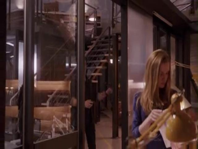 VampireDiariesWorld-dot-org_PrimevalNewWorldS01E04-0298.jpg