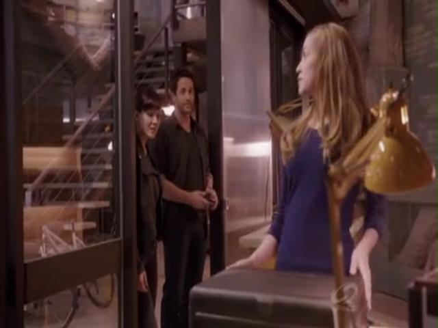 VampireDiariesWorld-dot-org_PrimevalNewWorldS01E04-0303.jpg