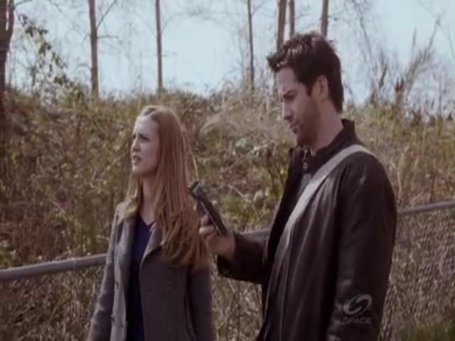 VampireDiariesWorld-dot-org_PrimevalNewWorldS01E04-0531.jpg