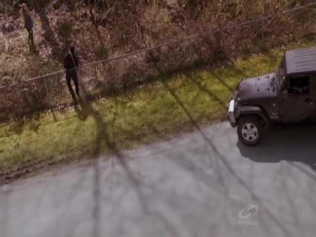 VampireDiariesWorld-dot-org_PrimevalNewWorldS01E04-0556.jpg