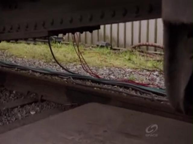 VampireDiariesWorld-dot-org_PrimevalNewWorldS01E04-0627.jpg