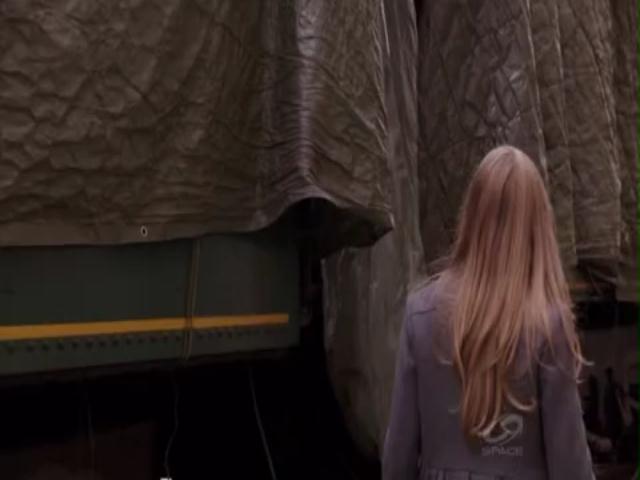 VampireDiariesWorld-dot-org_PrimevalNewWorldS01E04-0649.jpg