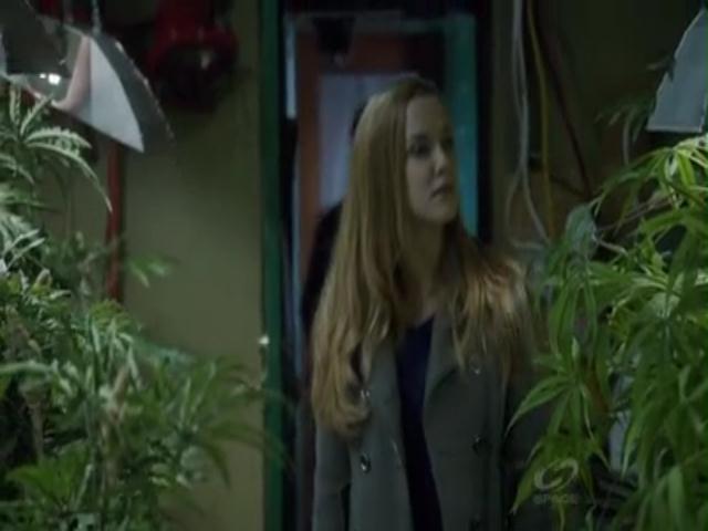 VampireDiariesWorld-dot-org_PrimevalNewWorldS01E04-0664.jpg