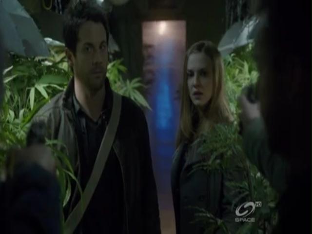 VampireDiariesWorld-dot-org_PrimevalNewWorldS01E04-0698.jpg