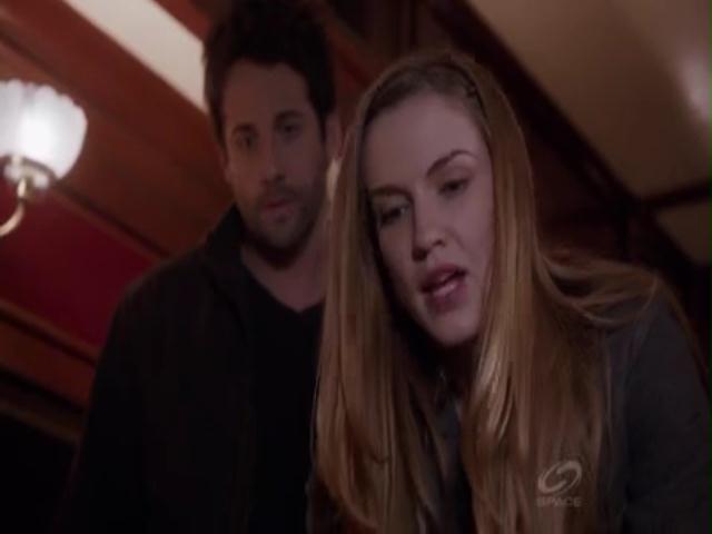 VampireDiariesWorld-dot-org_PrimevalNewWorldS01E04-1199.jpg