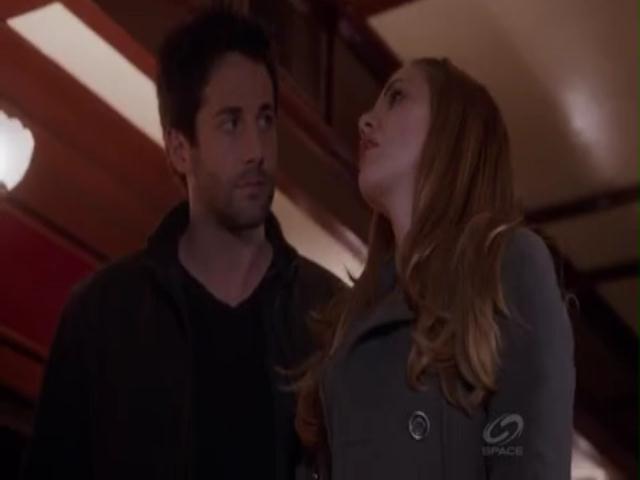 VampireDiariesWorld-dot-org_PrimevalNewWorldS01E04-1218.jpg