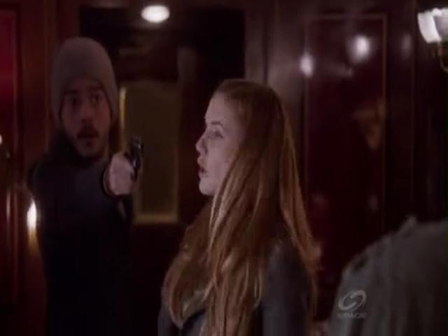 VampireDiariesWorld-dot-org_PrimevalNewWorldS01E04-1437.jpg