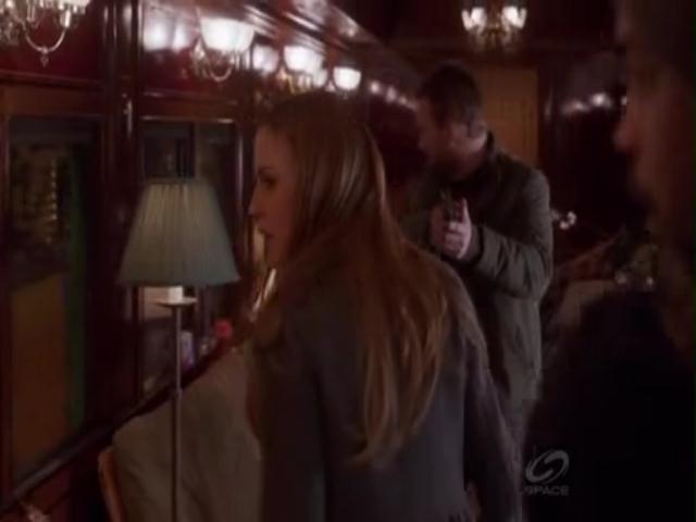 VampireDiariesWorld-dot-org_PrimevalNewWorldS01E04-1561.jpg