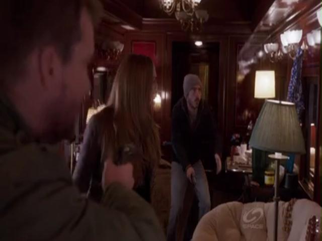 VampireDiariesWorld-dot-org_PrimevalNewWorldS01E04-1613.jpg