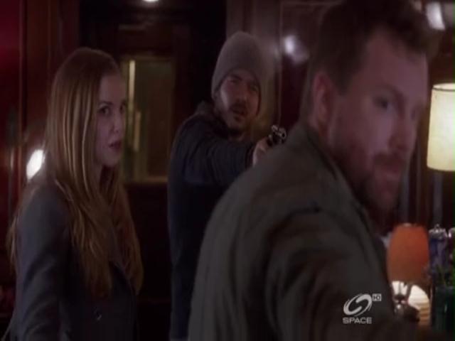 VampireDiariesWorld-dot-org_PrimevalNewWorldS01E04-1785.jpg