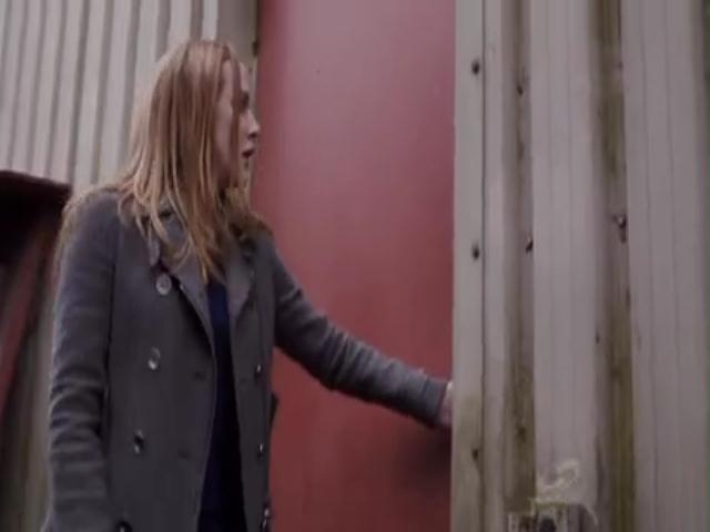 VampireDiariesWorld-dot-org_PrimevalNewWorldS01E04-2042.jpg
