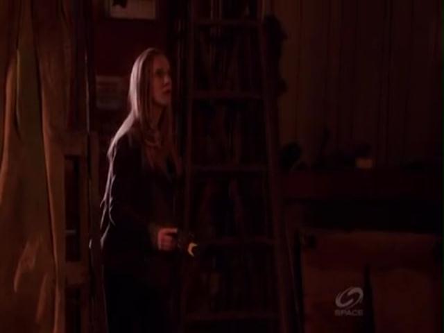 VampireDiariesWorld-dot-org_PrimevalNewWorldS01E04-2049.jpg