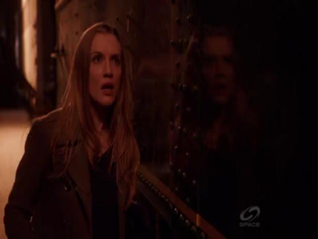 VampireDiariesWorld-dot-org_PrimevalNewWorldS01E04-2112.jpg