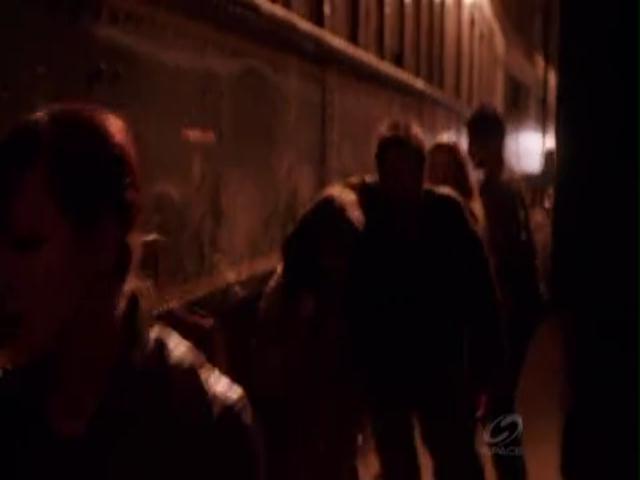 VampireDiariesWorld-dot-org_PrimevalNewWorldS01E04-2155.jpg