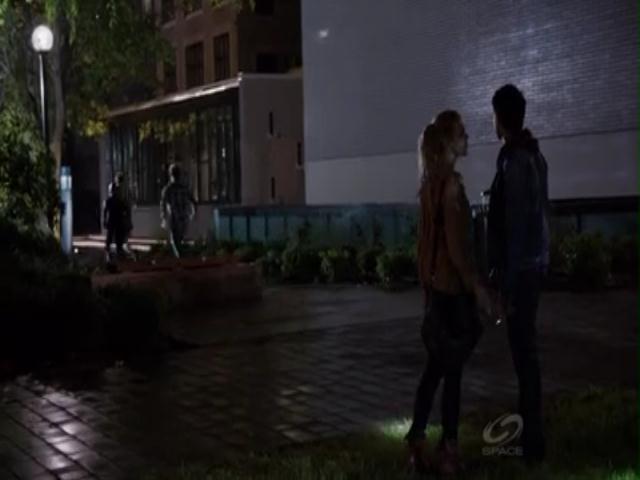 VampireDiariesWorld-dot-org_PrimevalNewWorldS01E05-0510.jpg