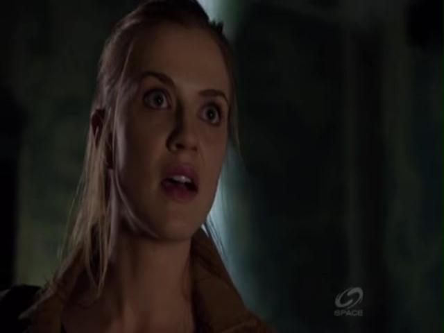 VampireDiariesWorld-dot-org_PrimevalNewWorldS01E05-1925.jpg