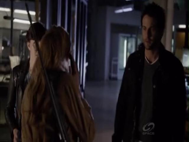 VampireDiariesWorld-dot-org_PrimevalNewWorldS01E05-1944.jpg