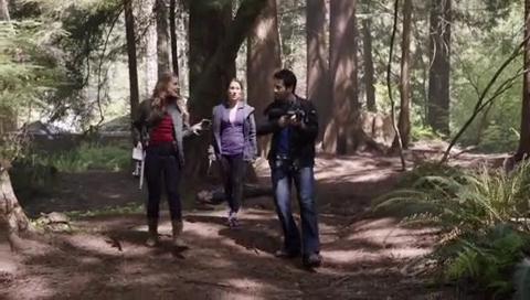 VampireDiariesWorld-dot-org_PrimevalNewWorld-1x07-1349.jpg