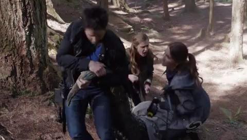VampireDiariesWorld-dot-org_PrimevalNewWorld-1x07-1864.jpg