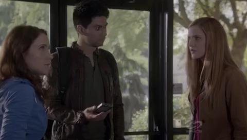 VampireDiariesWorld-dot-org_PrimevalNewWorld-1x08-1232.jpg VampireDiariesWorld-dot-org_PrimevalNewWorld-1x08-1232.jpg