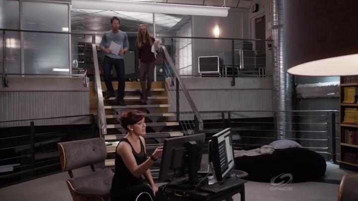 VampireDiariesWorld-dot-org_PrimevalNewWorld-1x11-0555.jpg VampireDiariesWorld-dot-org_PrimevalNewWorld-1x11-0555.jpg