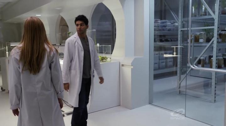 VampireDiariesWorld-dot-org_PrimevalNewWorld-1x11-2127.jpg