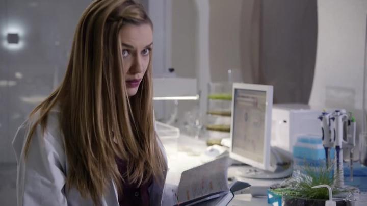 VampireDiariesWorld-dot-org_PrimevalNewWorld-1x11-2324.jpg