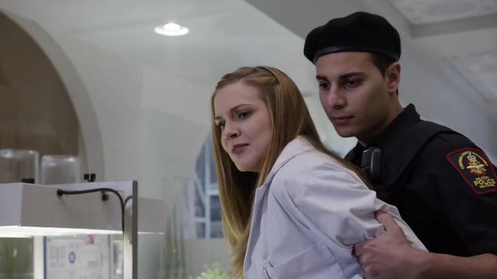 VampireDiariesWorld-dot-org_PrimevalNewWorld-1x11-2345.jpg