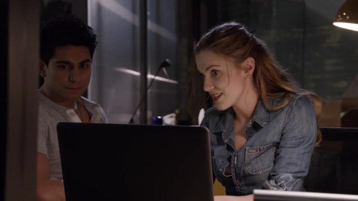 VampireDiariesWorld-dot-org_PrimevalNewWorld-1x12-0408.jpg