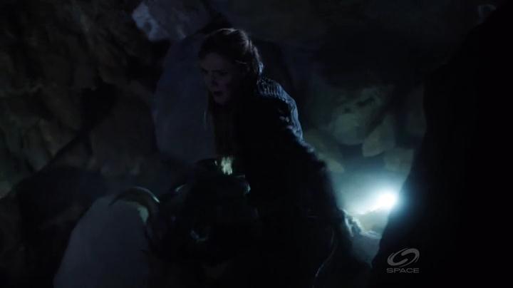 VampireDiariesWorld-dot-org_PrimevalNewWorld-1x12-2444.jpg