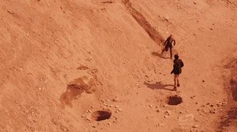 VampireDiariesWorld-dot-org_PrimevalNewWorldS01E13-0452.jpg