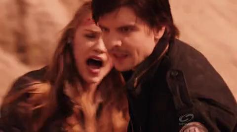 VampireDiariesWorld-dot-org_PrimevalNewWorldS01E13-0518.jpg