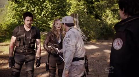VampireDiariesWorld-dot-org_PrimevalNewWorldS01E13-1316.jpg