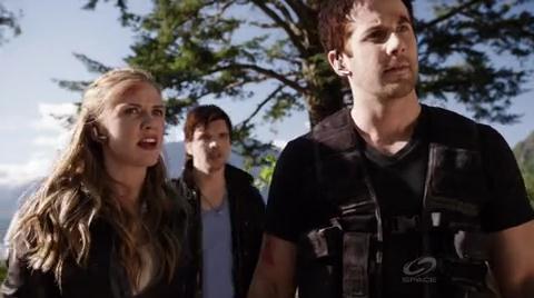 VampireDiariesWorld-dot-org_PrimevalNewWorldS01E13-1366.jpg