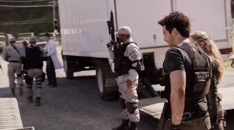 VampireDiariesWorld-dot-org_PrimevalNewWorldS01E13-1388.jpg