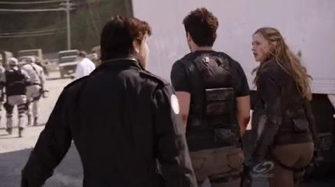 VampireDiariesWorld-dot-org_PrimevalNewWorldS01E13-1392.jpg
