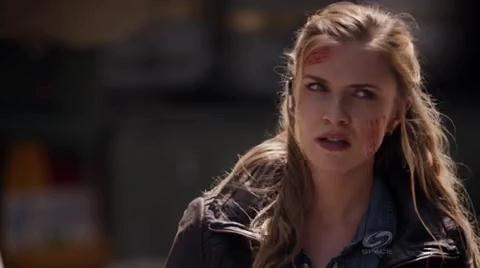 VampireDiariesWorld-dot-org_PrimevalNewWorldS01E13-1513.jpg