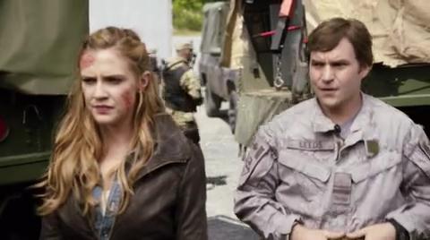 VampireDiariesWorld-dot-org_PrimevalNewWorldS01E13-1852.jpg