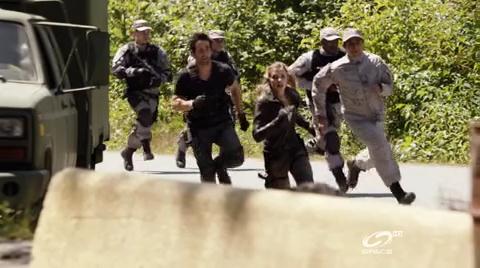 VampireDiariesWorld-dot-org_PrimevalNewWorldS01E13-2143.jpg